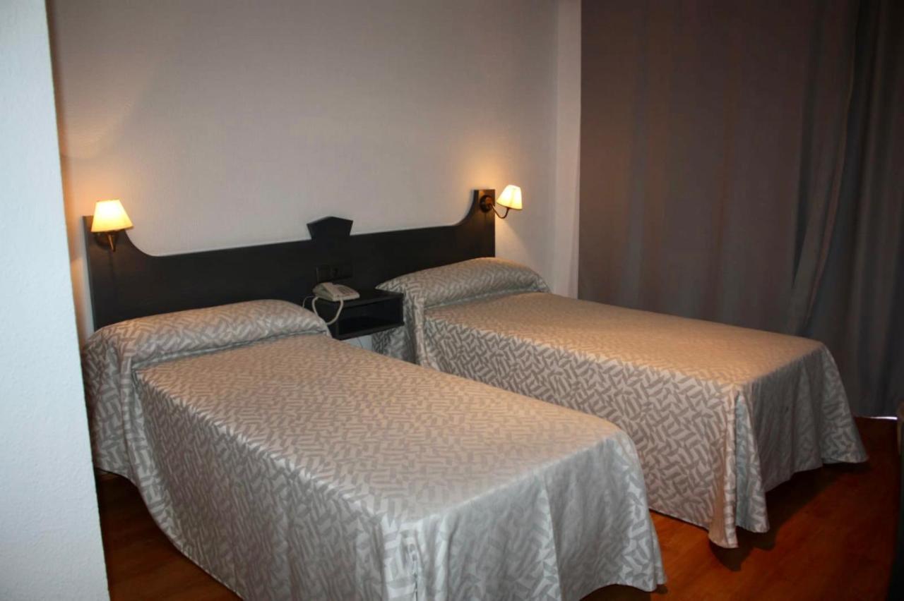 Hotel Lisboa Бадахос Екстериор снимка