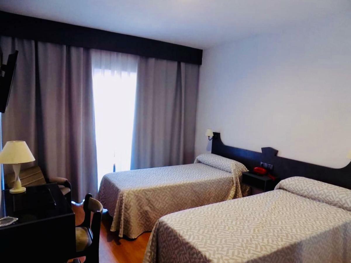 Hotel Lisboa Бадахос Екстериор снимка